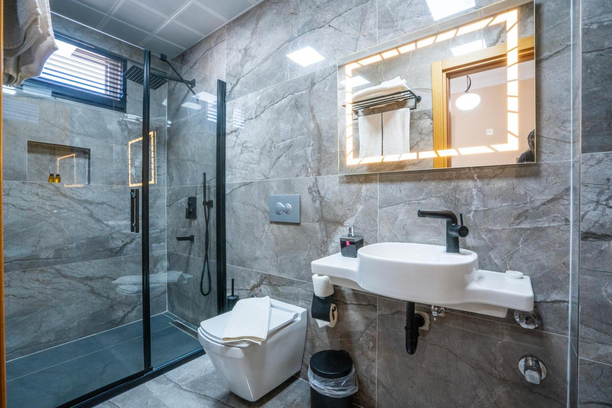 Grand Reis Hotel Istanbul Bagian luar foto