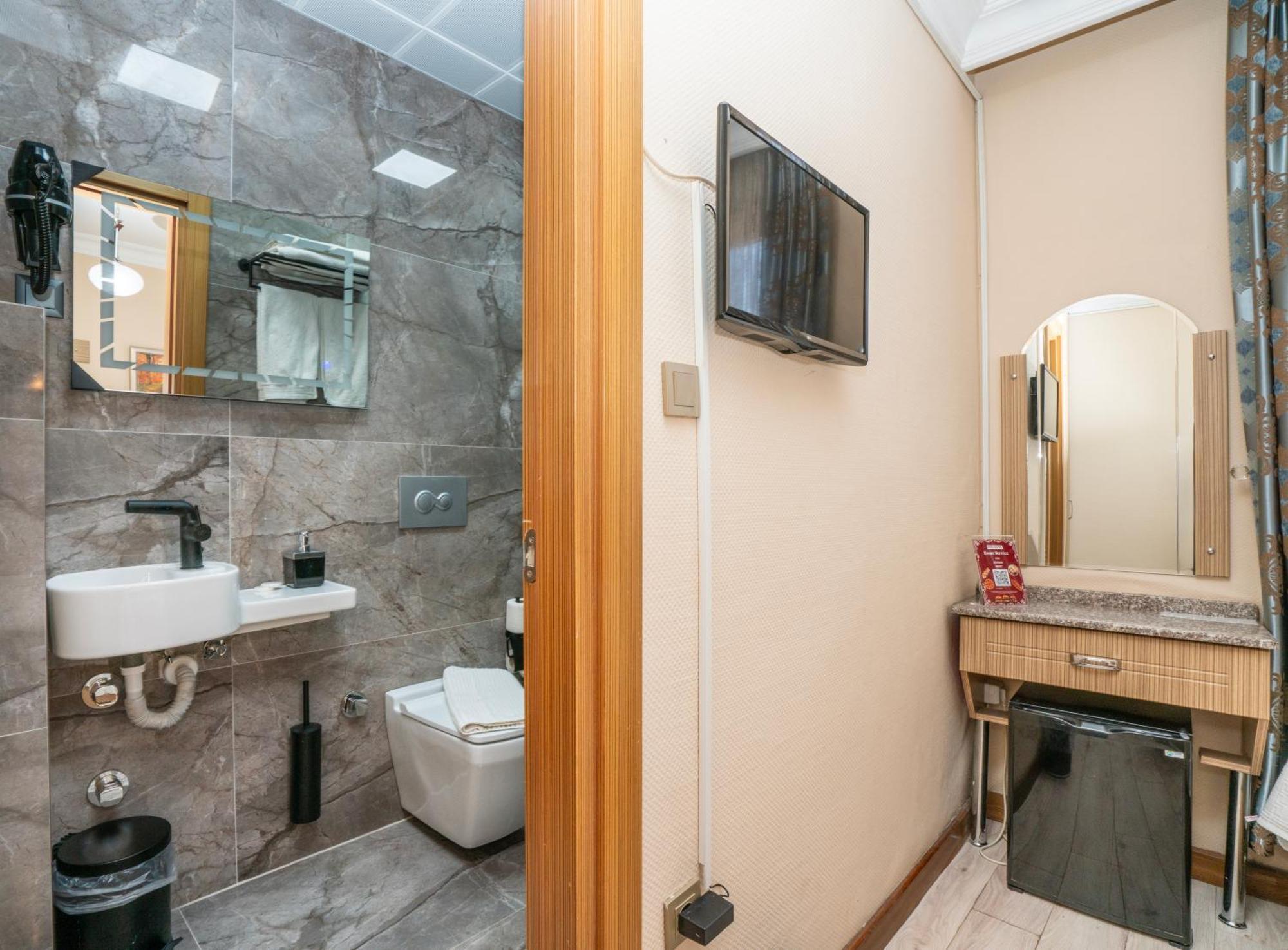Grand Reis Hotel Istanbul Bagian luar foto