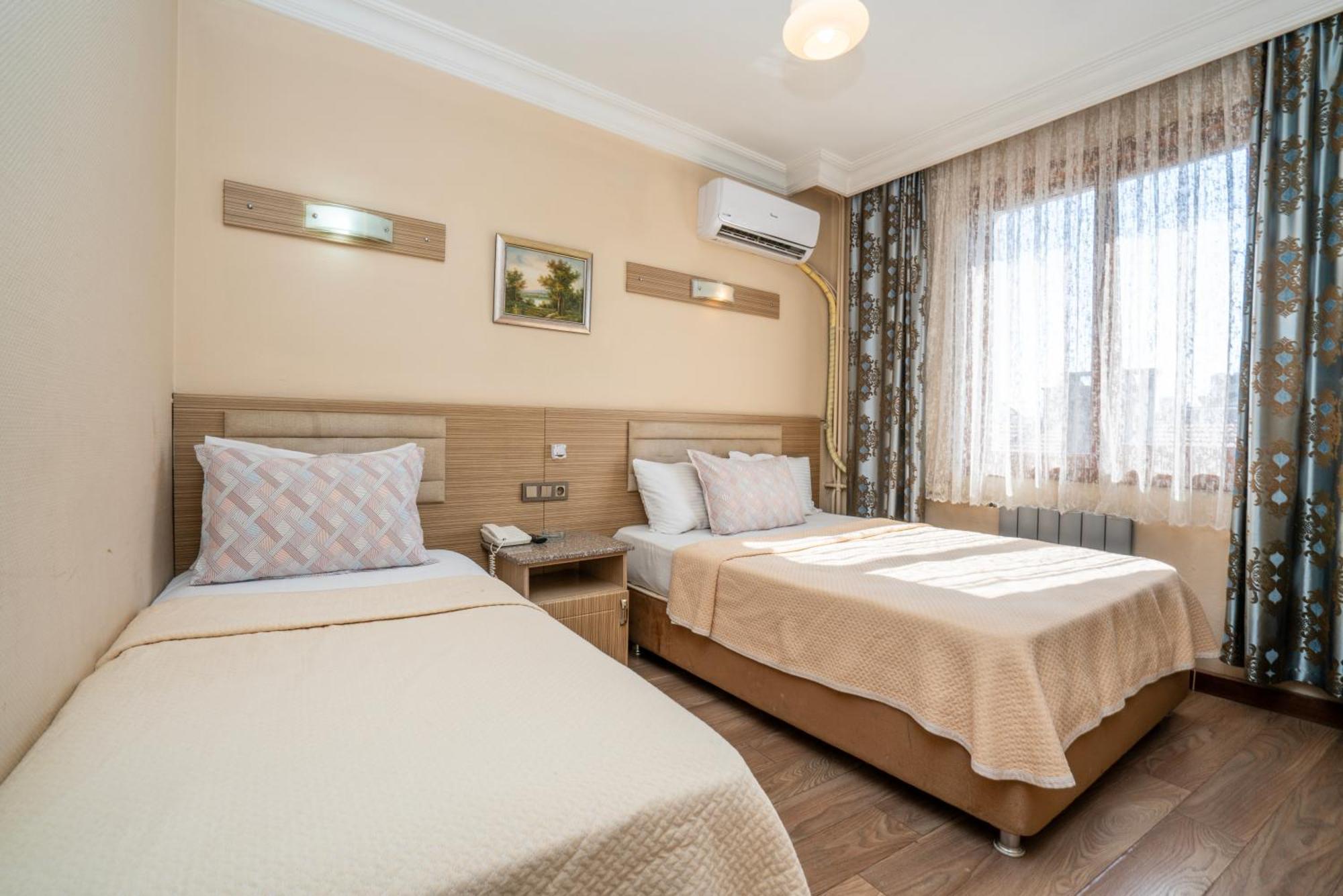 Grand Reis Hotel Istanbul Bagian luar foto