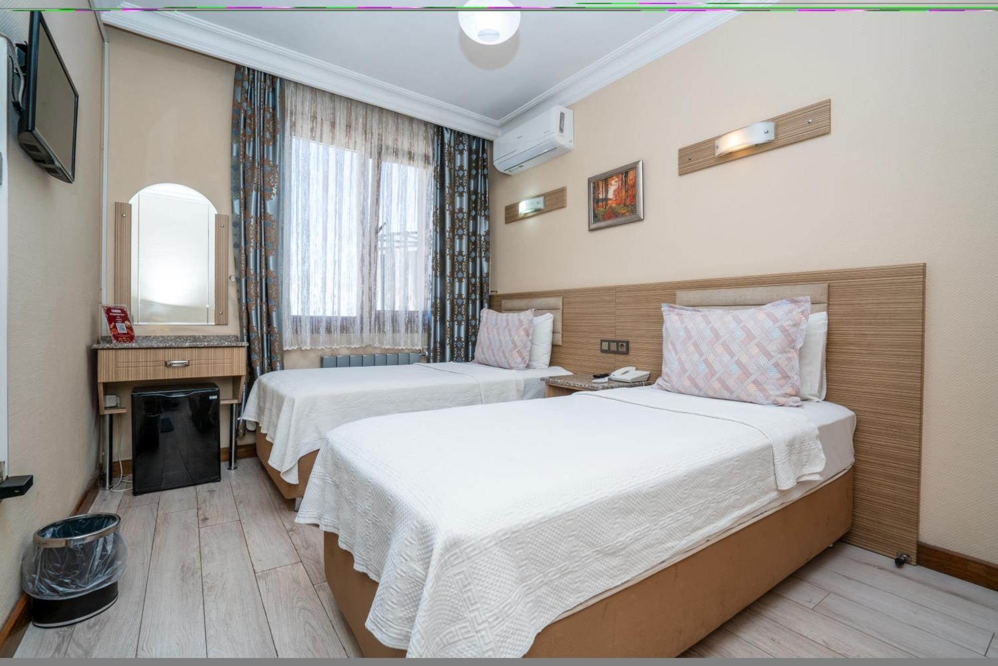 Grand Reis Hotel Istanbul Bagian luar foto