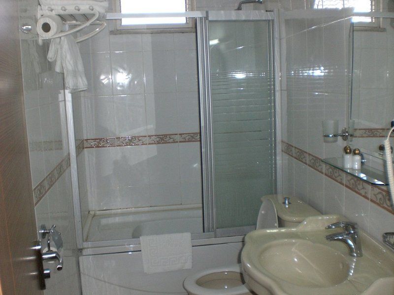 Grand Reis Hotel Istanbul Bagian luar foto